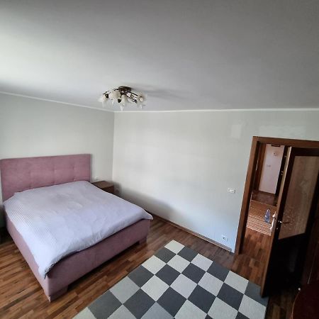 פיאטרה ניאמט Yla Apartments מראה חיצוני תמונה