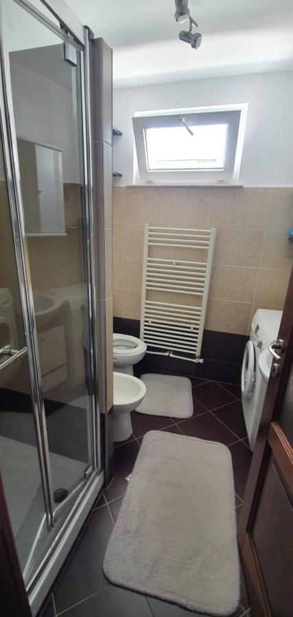 פיאטרה ניאמט Yla Apartments מראה חיצוני תמונה