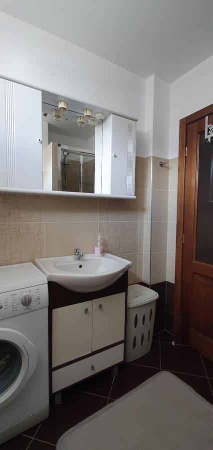 פיאטרה ניאמט Yla Apartments מראה חיצוני תמונה