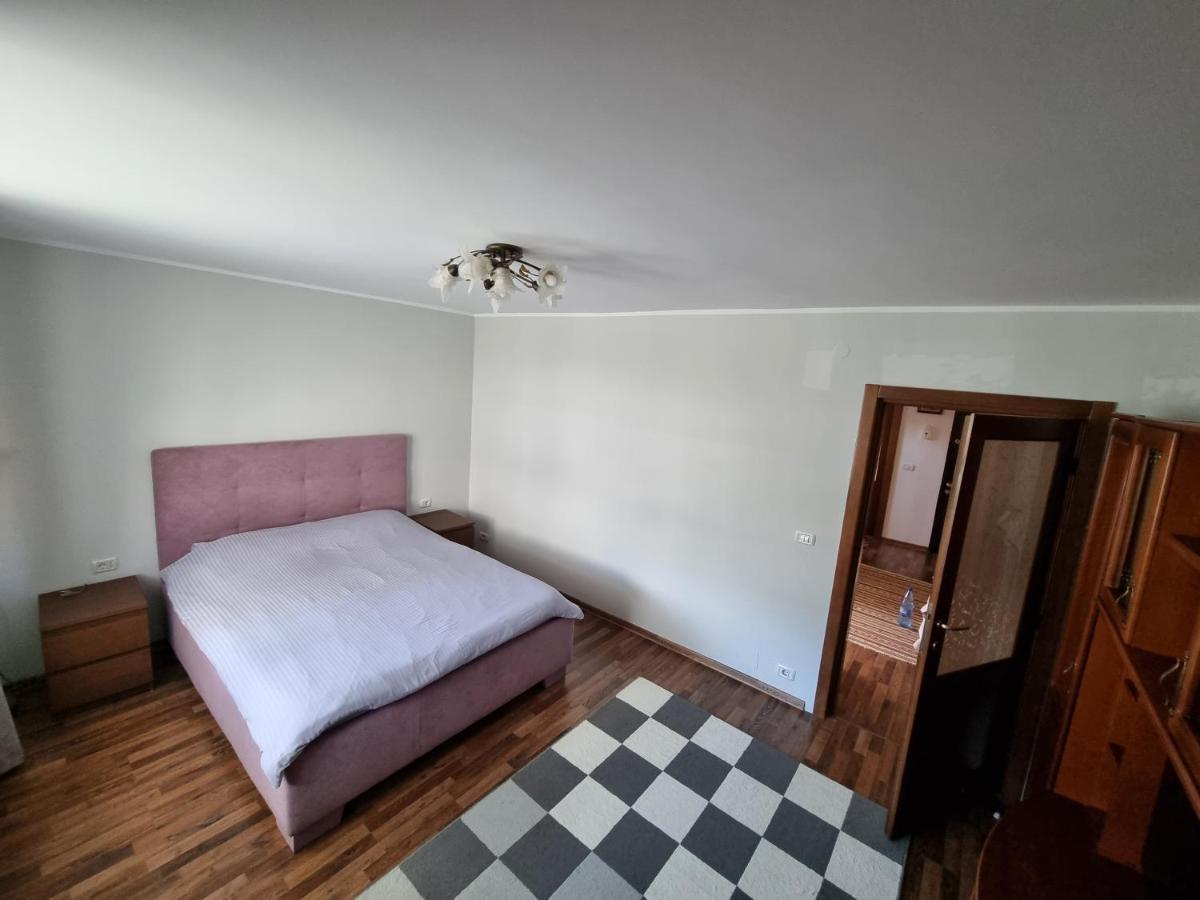 פיאטרה ניאמט Yla Apartments מראה חיצוני תמונה