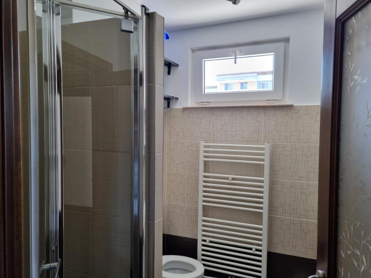 פיאטרה ניאמט Yla Apartments מראה חיצוני תמונה